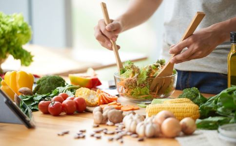 破坏食物营养的烹饪方式 怎样烹饪会破坏食物营养 不健康的烹饪方式