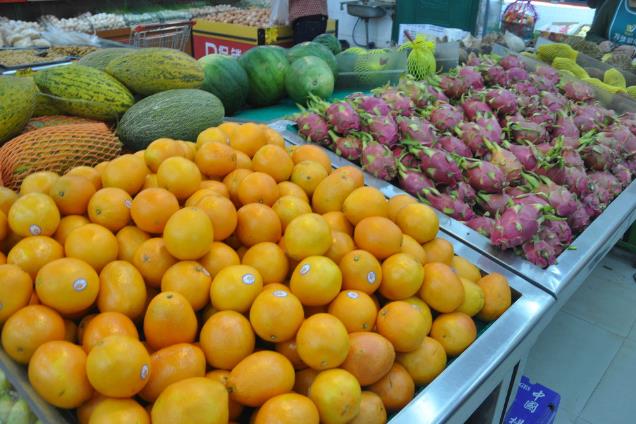 水果超市橙子售卖